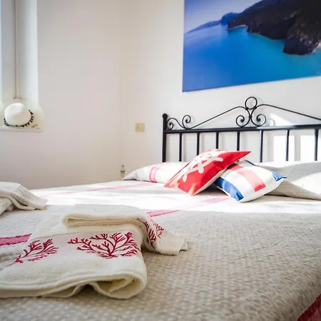 Apartamento Casa Delta Delle Acque Vista Spettacolare E Giardino Cala Gonone
